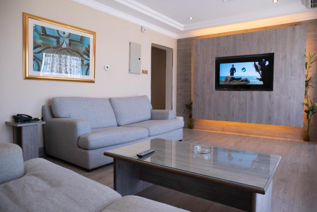 Terrace Furnished Apartments - Mahboula Koweït Extérieur photo